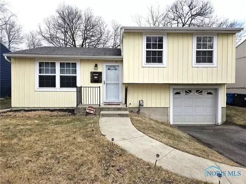 204 Kingswood Trail Dr, Toledo, OH 43615