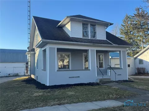 303 W North St, West Unity, OH 43570