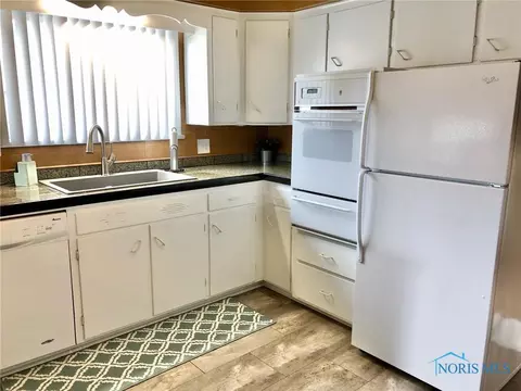 201 E 10th St, Genoa, OH 43430 photo 20