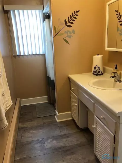201 E 10th St, Genoa, OH 43430 photo 30