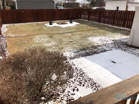 201 E 10th St, Genoa, OH 43430 photo 33