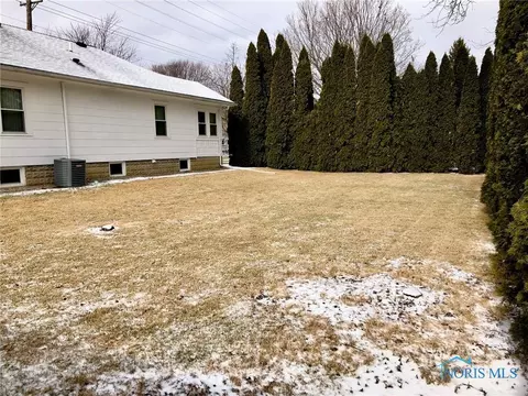 201 E 10th St, Genoa, OH 43430 photo 38