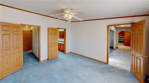 2220 Redbud Ln, Delta, OH 43515 photo 22