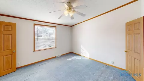 2220 Redbud Ln, Delta, OH 43515 photo 21