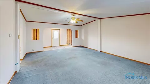 2220 Redbud Ln, Delta, OH 43515 photo 5