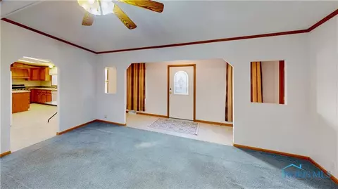 2220 Redbud Ln, Delta, OH 43515 photo 6
