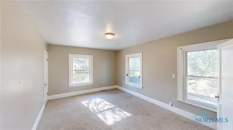 2001 Lagrange St, Toledo, OH 43608 photo 13
