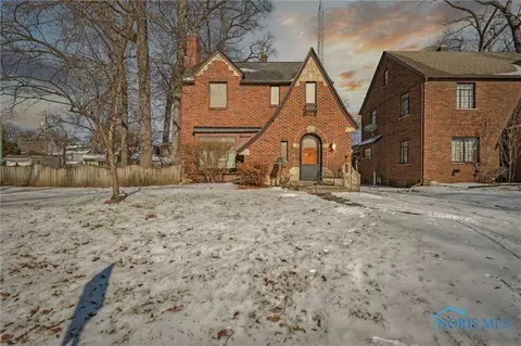 2514 Beaufort Ave, Toledo, OH 43613