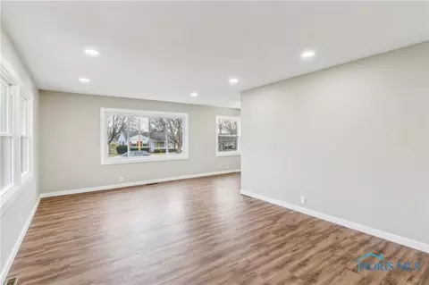 121 Springbrook Dr, Findlay, OH 45840 photo 9