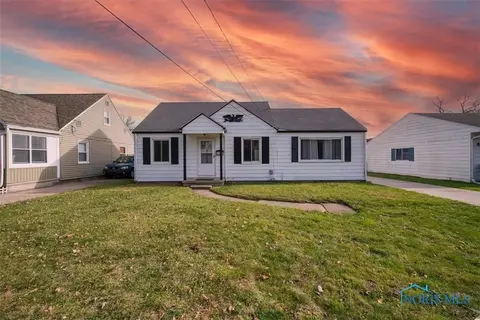 1003 Fries Ave, Toledo, OH 43609