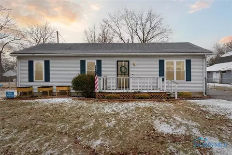 4441 Carl Dr, Maumee, OH 43537