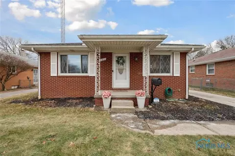 3211 Keemont Dr, Toledo, OH 43613