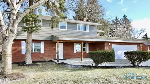 2403 Eastgate Rd, Toledo, OH 43614