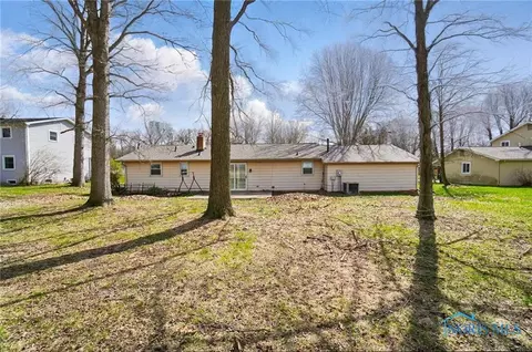 105 Oak Meadows Dr, Bryan, OH 43506 photo 34