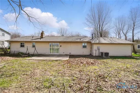105 Oak Meadows Dr, Bryan, OH 43506 photo 35