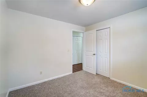 105 Oak Meadows Dr, Bryan, OH 43506 photo 29