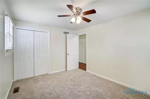 105 Oak Meadows Dr, Bryan, OH 43506 photo 33