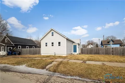 910 Orchard St, Toledo, OH 43609