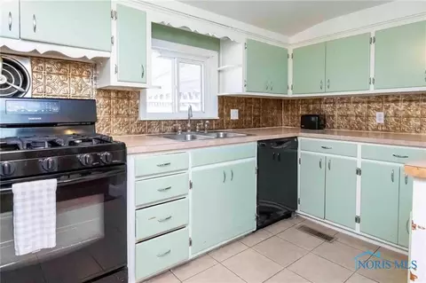 116 E Main St, Vanlue, OH 45890 photo 16
