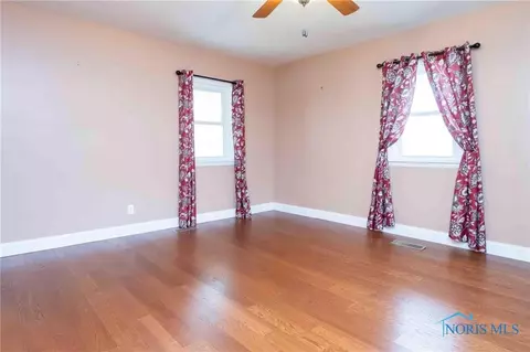 116 E Main St, Vanlue, OH 45890 photo 11