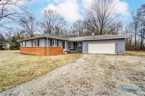 6719 Bloomdale Rd, Bloomdale, OH 44817
