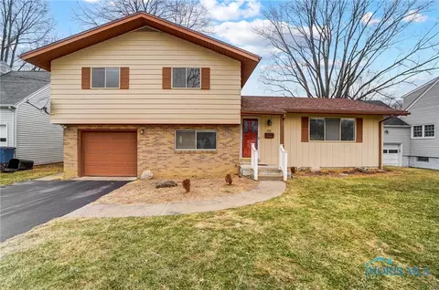 208 W Reed Ave, Bowling Green, OH 43402