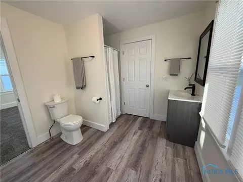 111 E Main St, Oak Harbor, OH 43449 photo 10
