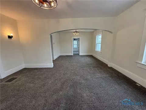 111 E Main St, Oak Harbor, OH 43449 photo 6
