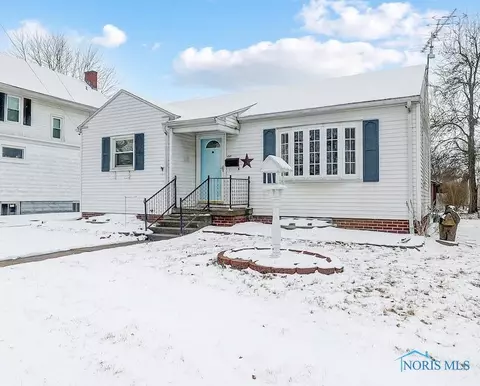 441 Marshall St, Wauseon, OH 43567