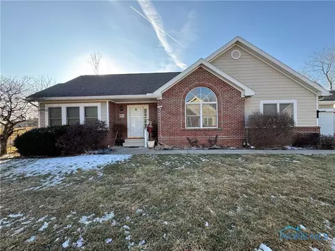 8038 Joshua Ln #8038, Maumee, OH 43537
