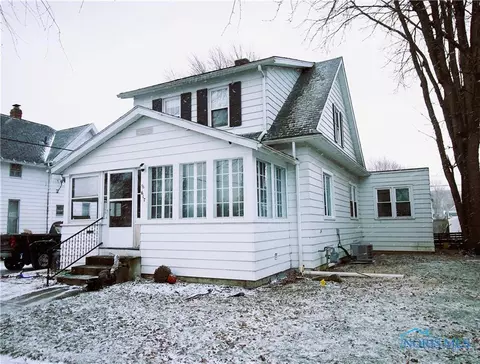 617 W North St, Fostoria, OH 44830