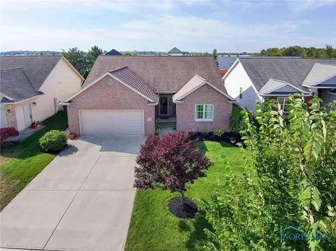 2371 Bluestone Dr, Findlay, OH 45840