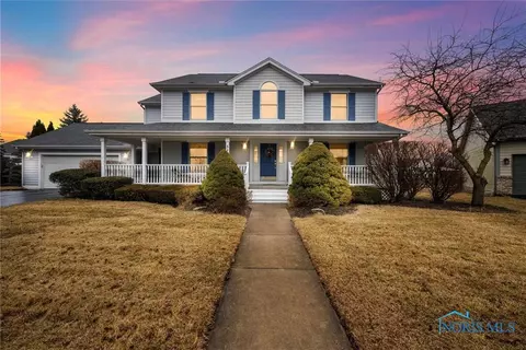 5856 Settlers Ridge Cir, Sylvania, OH 43560