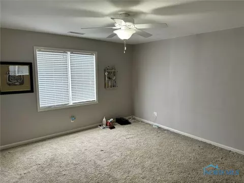 1402 Fieldstone Dr, Bryan, OH 43506 photo 11