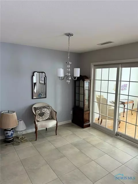 1402 Fieldstone Dr, Bryan, OH 43506 photo 8