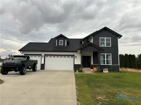 401 Douglas Dr, Liberty Center, OH 43532