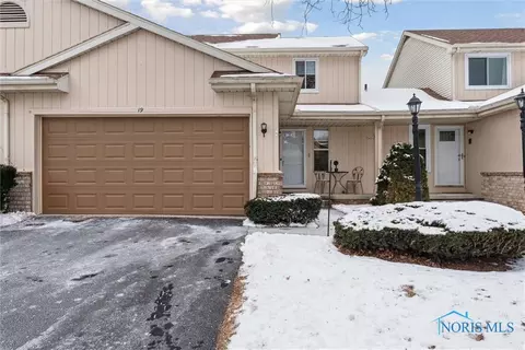 19 Homestead Pl, Maumee, OH 43537
