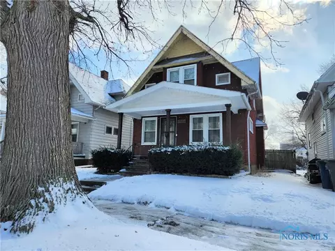 2022 Delence St, Toledo, OH 43605