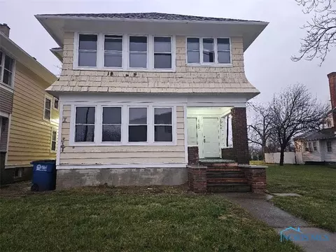 2750 Monroe St, Toledo, OH 43606