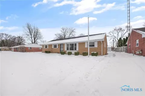 417 Danesmoor Rd, Holland, OH 43528