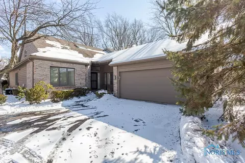 6743 Carrie Pine Ln #6743, Toledo, OH 43617