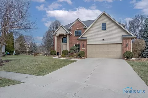 7460 Winterberry Ct, Maumee, OH 43537