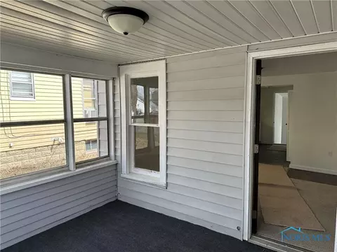 809 S Main St, Bryan, OH 43506 photo 9