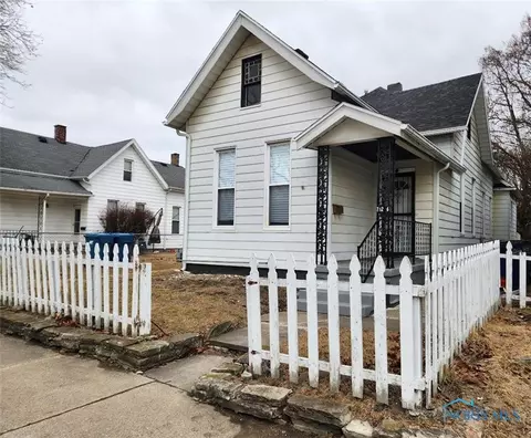726 Fernwood Ave, Toledo, OH 43604