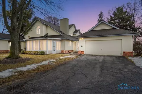 2150 The Blfs, Toledo, OH 43615