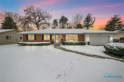 1740 Wilshire Ave, Toledo, OH 43614