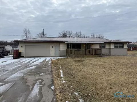2185 Jefferson Ave, Defiance, OH 43512
