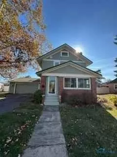 879 W Perry St, Bucyrus, OH 44820