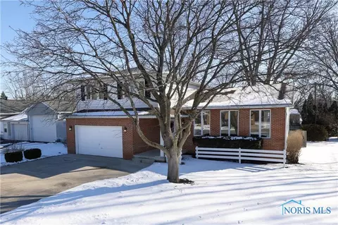 1137 Brookside Dr, Findlay, OH 45840