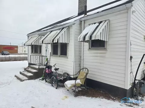 3474 Maher St, Toledo, OH 43608